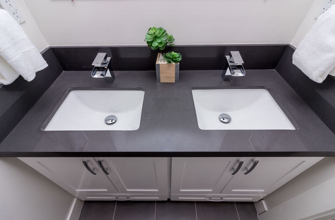 WJRInteriors's tweet photo. The great sink debate. Do you and your significant other mind sharing a #sink, or would you rather have your own? #realestate #LArealestate #homedesign #realtor https://t.co/p5ogAMRWVz