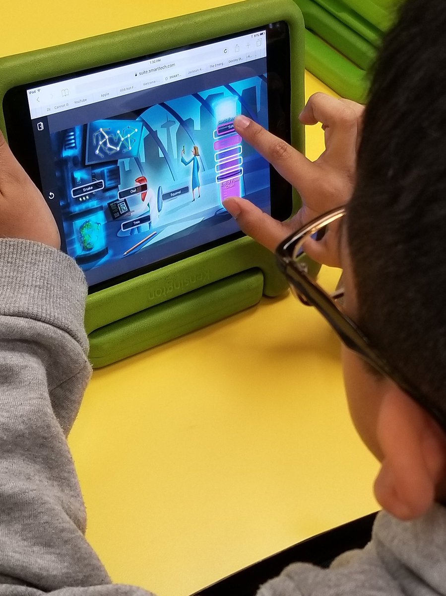 pvilla07's tweet photo. More #RankOrder fun! 3rd grade #SMARTChampion Ss @JKElementary #JacksonKeller #NEISD are reviewing their #foodchain knowledge in Ms. Garcia's class #SLSO https://t.co/ZZRBCDUwE2