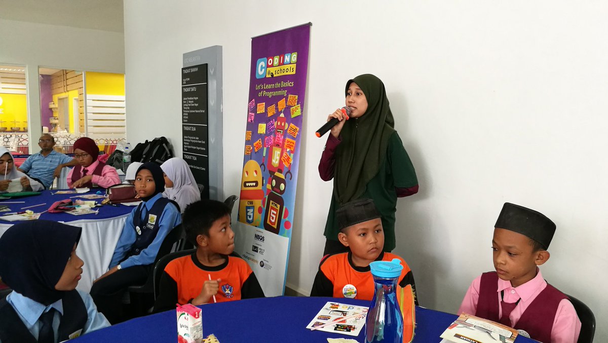 codingatschools's tweet photo. CodingAtSchools program briefing by Kak Hazirah.
#codingatschools2018
#codingatschools
#NEGARAKU
#MOF_Malaysia
#MyNBOS
#bahtera2018
#bahterakelantan https://t.co/Zv4L1aPfPK