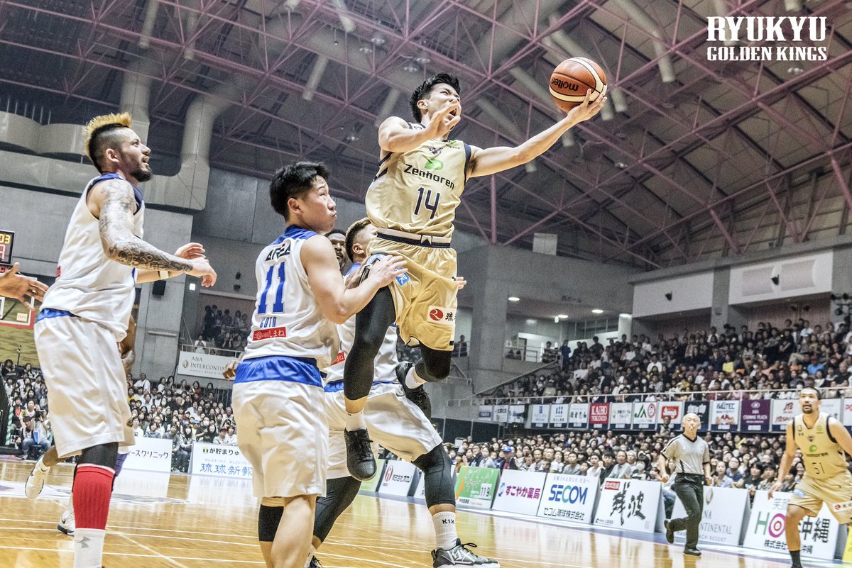 琉球ゴールデンキングス公式 会場へお越しになれない皆様へお知らせ チャンピオンシップを占う強豪 川崎との重要な一戦は 両日ともtvで生中継されます テレビの前からキングスと共に戦いましょう 4 7 土 13 00 沖縄テレビ 4 8 日 13 00