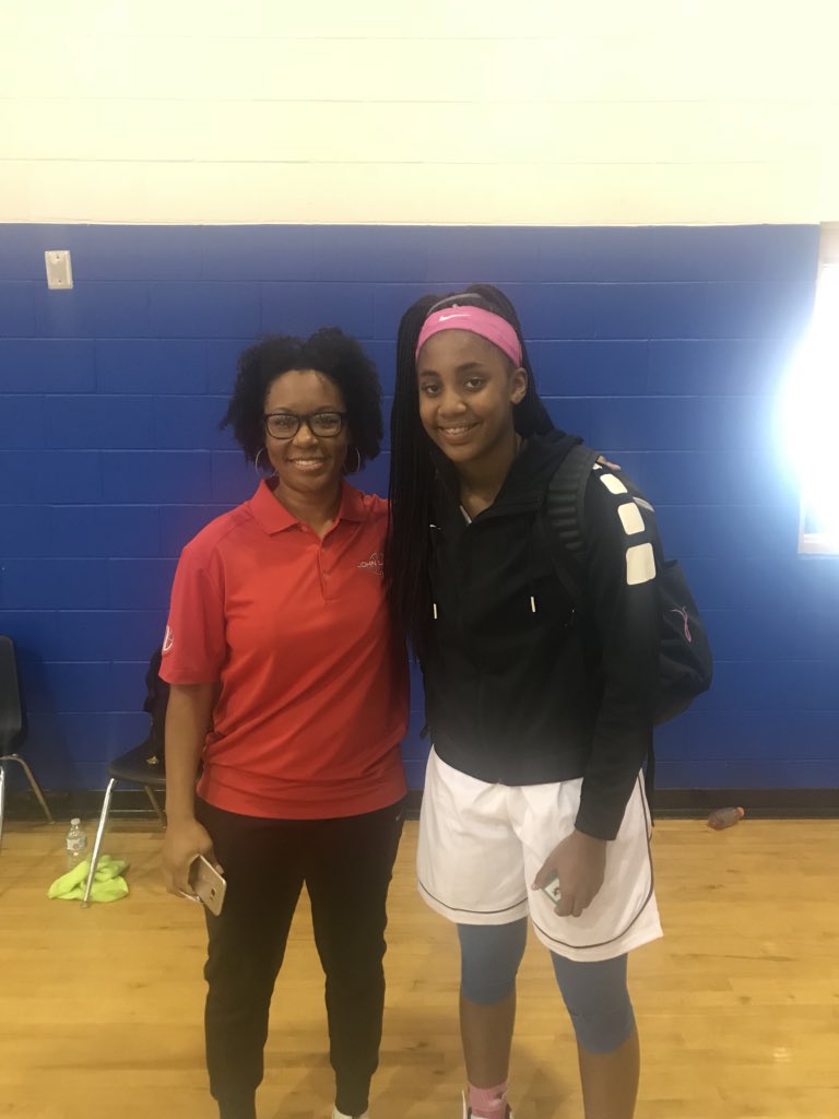 oliviadelancyyy's tweet photo. @LisaJD1974 @SpsaCoach @spsabasketball @Lakewood_GBB  https://t.co/kwqlksMWAf