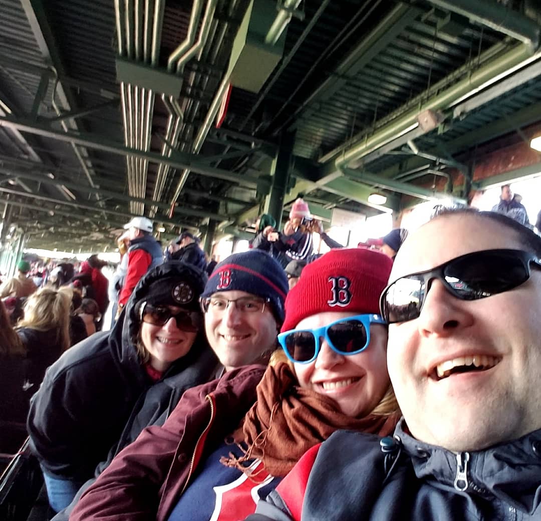 bmarps524's tweet image. Scenes from [my 1st ever] @RedSox Home Opener at a frigid Fenway...we got 3 bonus innings and eventually the W! 🙌❤⚾ @dgreenblatt78 #2pairsofpants #spikedhotchocolate #Papi #Poyner