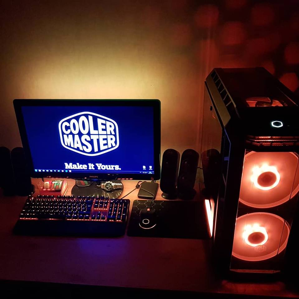 CoolerMaster's tweet photo. Loving this CM setup by https://t.co/XiOQb4Y01C. 😍 Share yours! 
#MK750 #MM520 #H500P https://t.co/TFu8ctY9SB