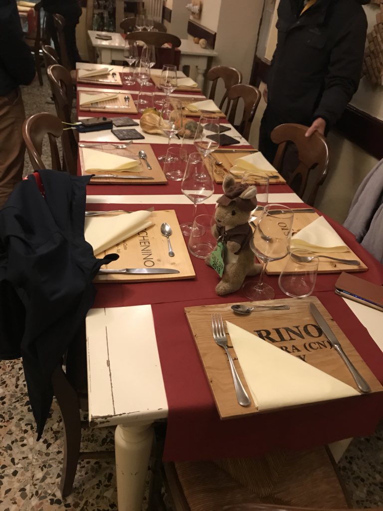 BarryNuffield's tweet photo. So I have been MIA for a few weeks lol. Thinking back to Italy which seems like months ago....
This was our amazing experience of beautiful Italian cuisine on the first night with our lovely host @biteriot #NuffieldAg https://t.co/c5ZLpbsE2D