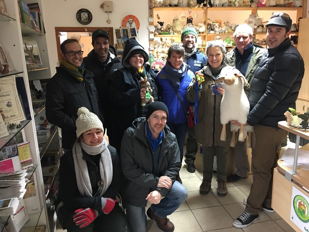 BarryNuffield's tweet photo. Putting on a few pounds from our extensive Italian diet :) and then onto a sheep cheese farm in the beautiful mountains! #NuffieldAg https://t.co/8sLQrV45sk