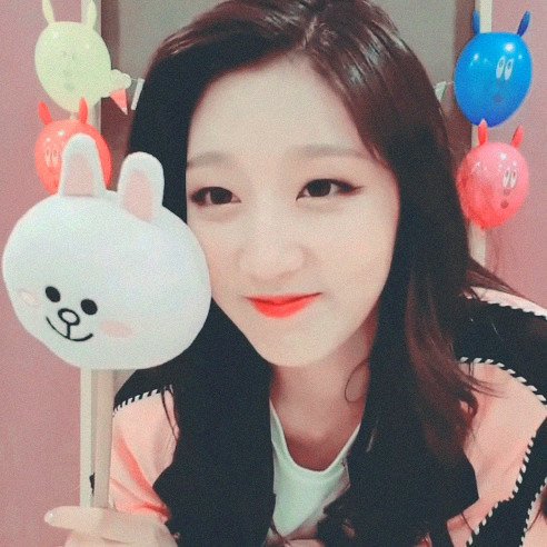 jeongyeein's tweet photo. kali ini gak zonk 😚 https://t.co/2V35fLCAN3