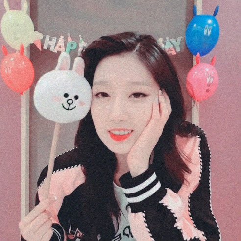 jeongyeein's tweet photo. kali ini gak zonk 😚 https://t.co/2V35fLCAN3