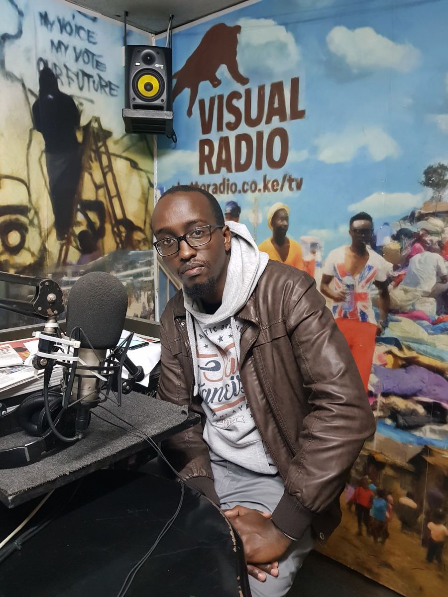 GhettoRadio895's tweet photo. @MickyMiriti "What's unique about @TelkomKenya ? When you buy Kshs 100 airtime via #Tkash you get 25 bonus! Plus whenever you buy airtime via #TKash you get double entries for #formni50 " #Brekko #TKashIsHere https://t.co/goqReIWuJY