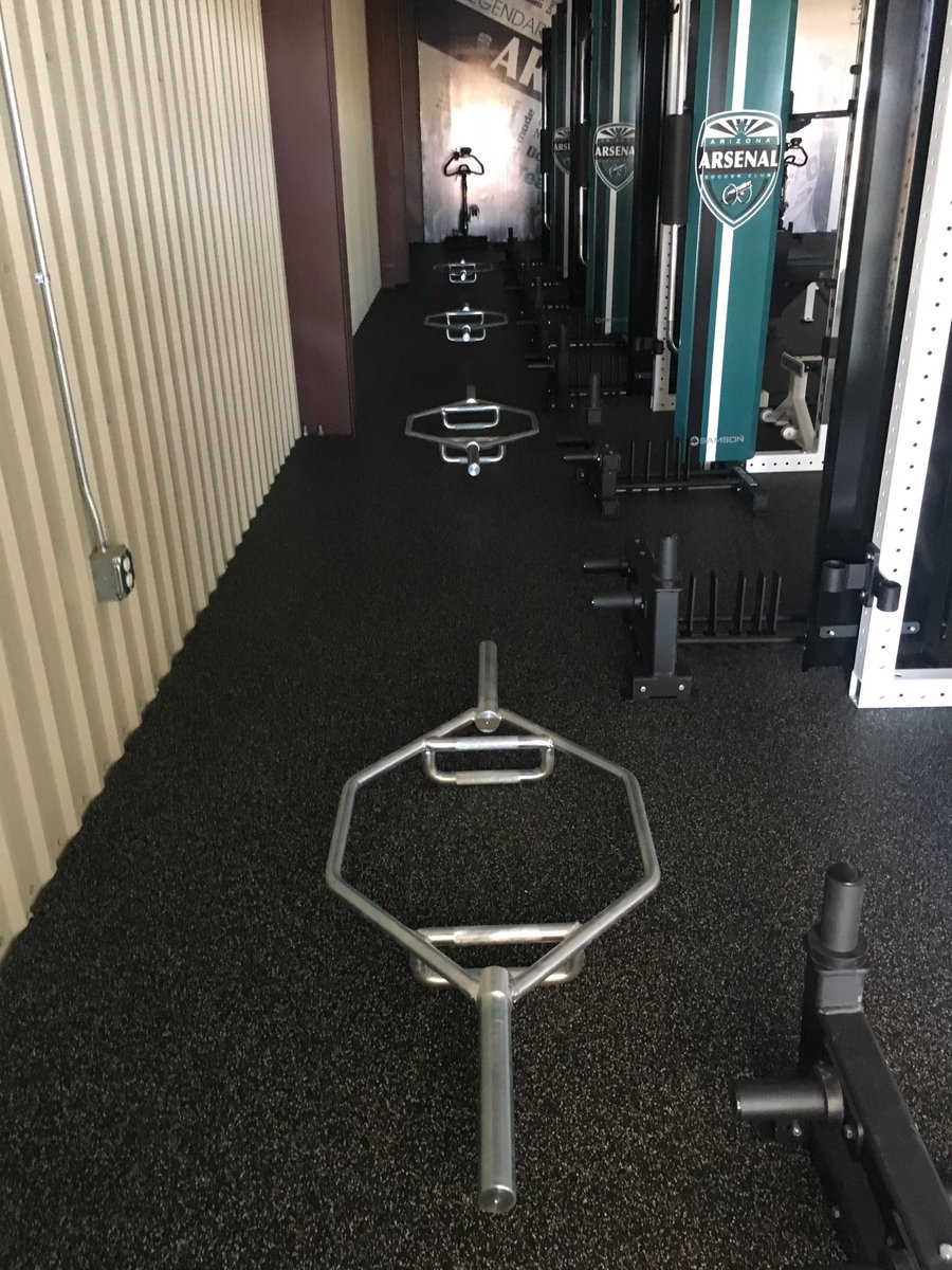 jjcope25's tweet image. Arizona Arsenal Trap bars arrived today!!!  Getting closer to getting after it!!!  More to come! #samsonstrong #fitness #soccer #arizonaarsenal #custom #innovation #olympiclifting