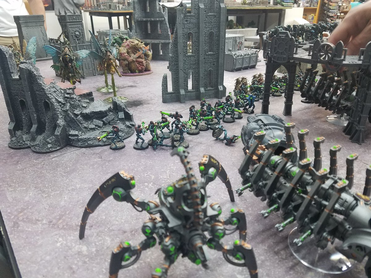 TheLonelyHavoc's tweet photo. Great game tonight VS #Necrons! Wow they are tough.  #NURGLE pulls off a narrow victory by nabbing THE RELIC on the last turn.  I didn't kill a single unit.  #Epidemius did nothing!! #WARMONGERS #NURGLINGSTRIKE https://t.co/d1QzySYhUJ