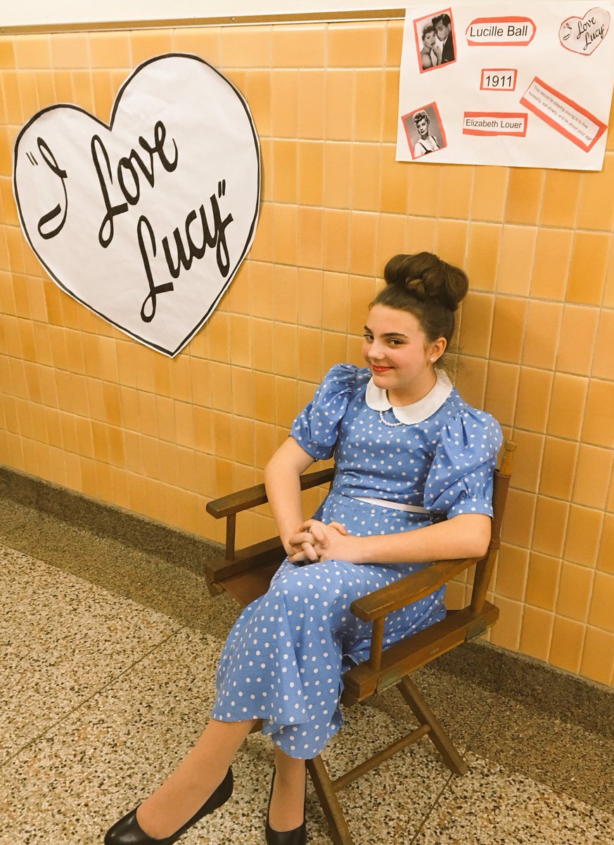MaloneMarcellus's tweet photo. Another amazing Wax Museum in the books! So inspired by the creativity, passion, and enthusiasm of these kiddos! #fifthgradefun #claimtofame #frozenintime #MarcellusCSD 🌟 https://t.co/VYa0EI0dvH