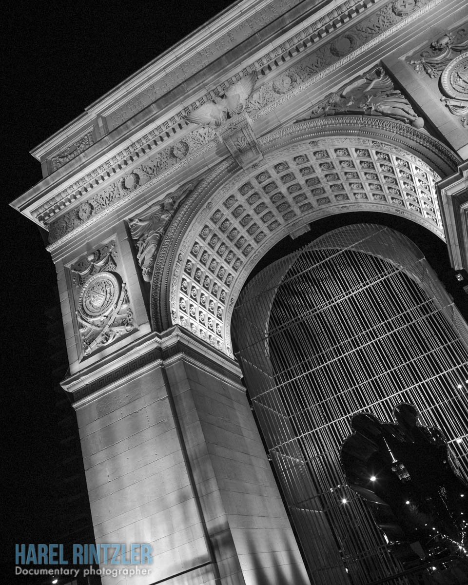 harelrintzler's tweet photo. #tbt #AiWeiWei #Leica #M9 #WashingtonSquarePark #NightLights @NY1 @ABC7NY @NBCNewYork @fox5ny @PIX11News @MSNBC @lensculture @EmpireStateBldg #HarelRintzlerPhotojournalist #Blackandwhite #Art @LeicaCameraUSA @LeicaStoreSoho @LeicaSociety @NYCParks @WSPConservancy https://t.co/MLruODbx3A