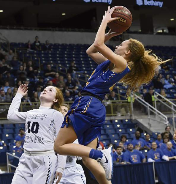 TribLiveHSSN's tweet photo. East Allegheny’s @amanijohnson_ named WBCA honorable mention All-American https://t.co/xI4erPvFqC #WPIAL #TribHSSN https://t.co/ScoqiWDtmK
