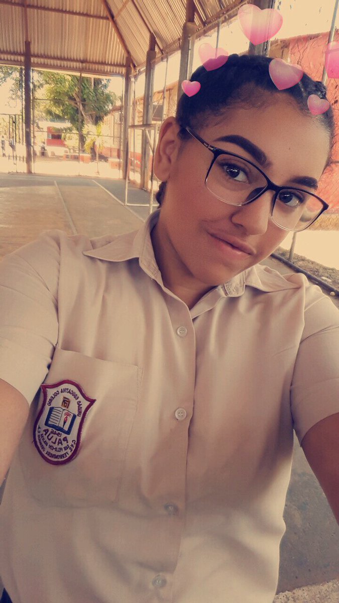 iValentinaa_'s tweet photo. 😜😜 https://t.co/6gUz0OoRI8