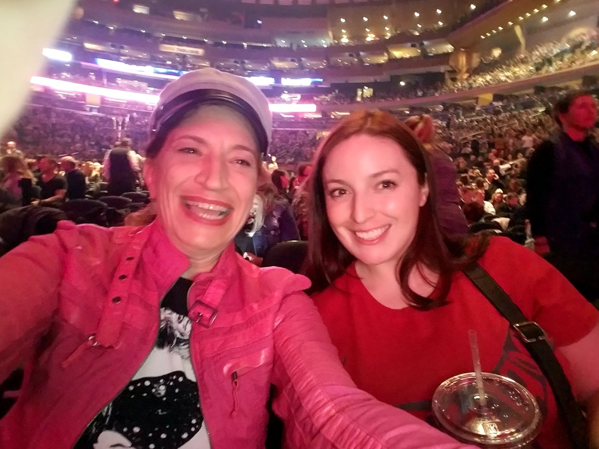 LLRose01's tweet image. @Pink did I mention I flew from Seattle to see you at Madison Square Garden? SO WORTH IT. I'm sure you looked at me.😁 THANKS to you and the crew for an amazing night!