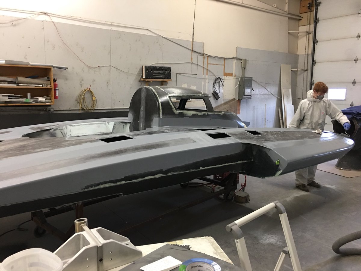 H350/5L is coming along nicely. Primer is on seems. Some spot filling tomorrow then upside down to finish out bottom. Should be ready for delivery in a week or so.  Stay tuned for more updates on the Unlimited and the new 2.5L stock hulls