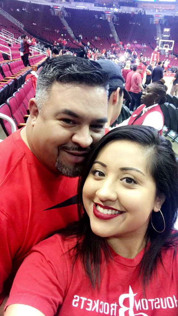 MrsSalinas1027's tweet photo. #ZTEVIP @HoustonRockets GO ROCKETS! https://t.co/Xgefz3HSxI