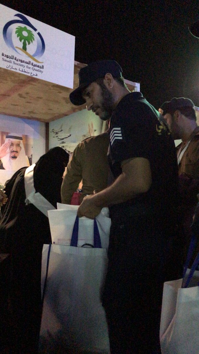 JazanSsq's tweet photo. الجمعية السعودية للجودة تشارك في فعاليات فخر واعتزاز ٢ بأنشطة متعددة
١- فلم وثائقي 
٢- استضافة ابناء الشهداء وذويهم
٣- استبيان عن الفعالية https://t.co/Bx50dPnVJr