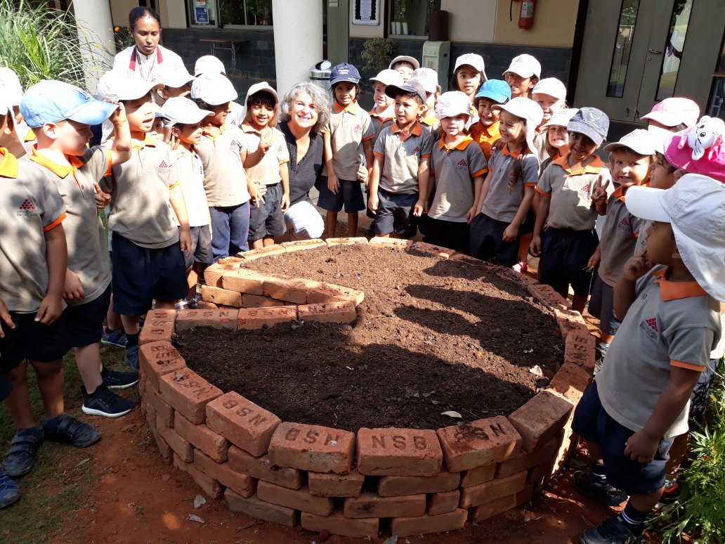 davidgostelow1's tweet photo. Building a sustainable future through action. The P1 and P2 classes helped to build their very own Perma Garden. Next will be to grow our own vegetables. Building a better future through change. #SISlearns #SISACTION #InquiryMindset @iborganization @ibpyp https://t.co/b8dOOiikui https://t.co/uujfJmDF3x