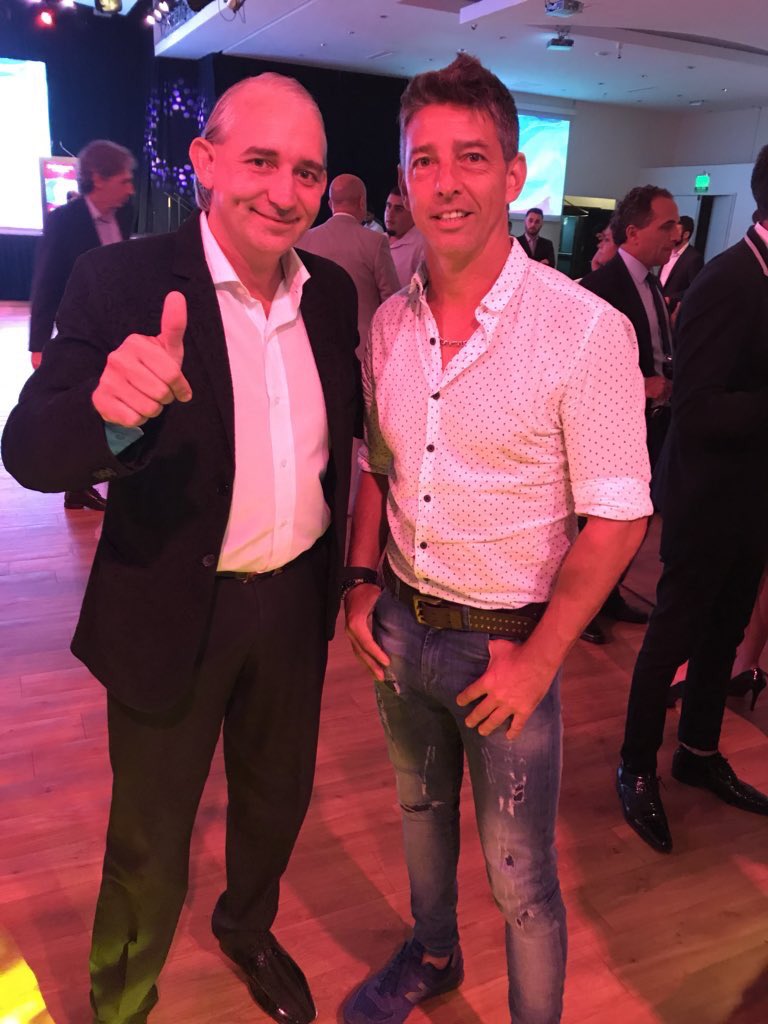 MAGOSINDIENTES's tweet photo. Seguimos junto a mi Amigo Chino D’Angelo en el #Evento #Lanzamiento #Programacion2018 #CronicaTv #GrupoCronica #ParqueNorte #GoldenCenter https://t.co/4j0n6BgQGc