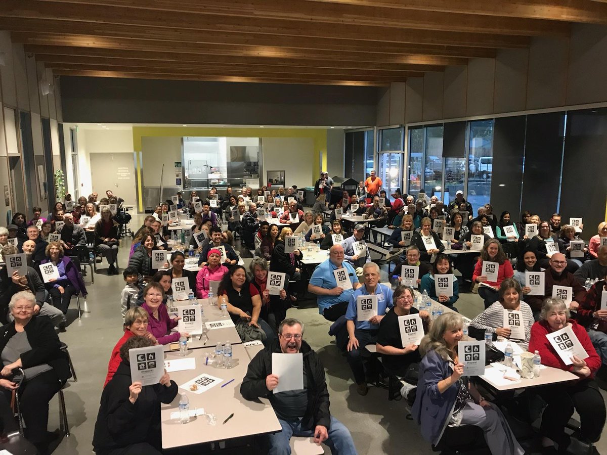 RedCrossCasc's tweet photo. Way to go, #Gresham! More than 150 people turned out to Rockwood @BGCPortland to start getting prepared for a #CascadiaEQ today. Thank you @portlandgeneral for helping us spread the word about #preparedness! See you next week, Newberg! #PrepareOutLoud #Oregon #Redcross https://t.co/tUbpTFrGYJ