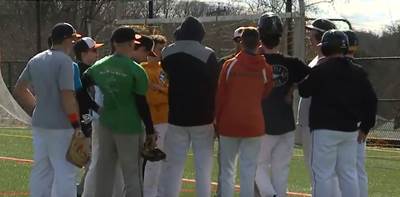 Spring weather stinks.  And oh, by the way, more rain (and snow!) could be heading our way.  Here's how one local baseball team is weathering the storm.
fox43.com/2018/04/05/mot…
<a href="/YSAthletics/">York Suburban Athletics</a> <a href="/YorkSuburbanHS/">York Suburban High School</a>