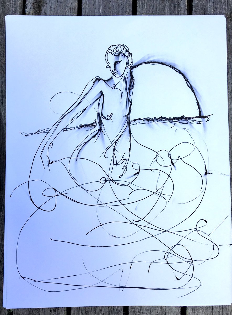 zim2918's tweet photo. moonlight swim https://t.co/hTzTDu1rYL