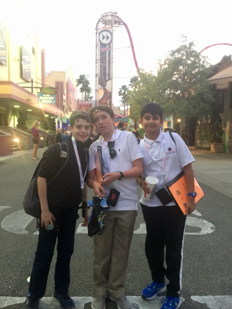 SMESChorus's tweet image. All the sleepy kittens are safe in their beds. Hoping the phones are in airplane mode so the chaperones can sleep! #TooManyNotifications #AintNoTiredLikeUniversalTired 
Ha Ha Ha...