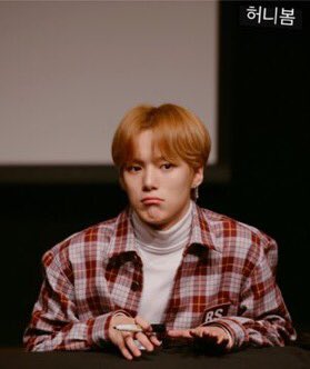 minsgallery's tweet image. his cute little pout