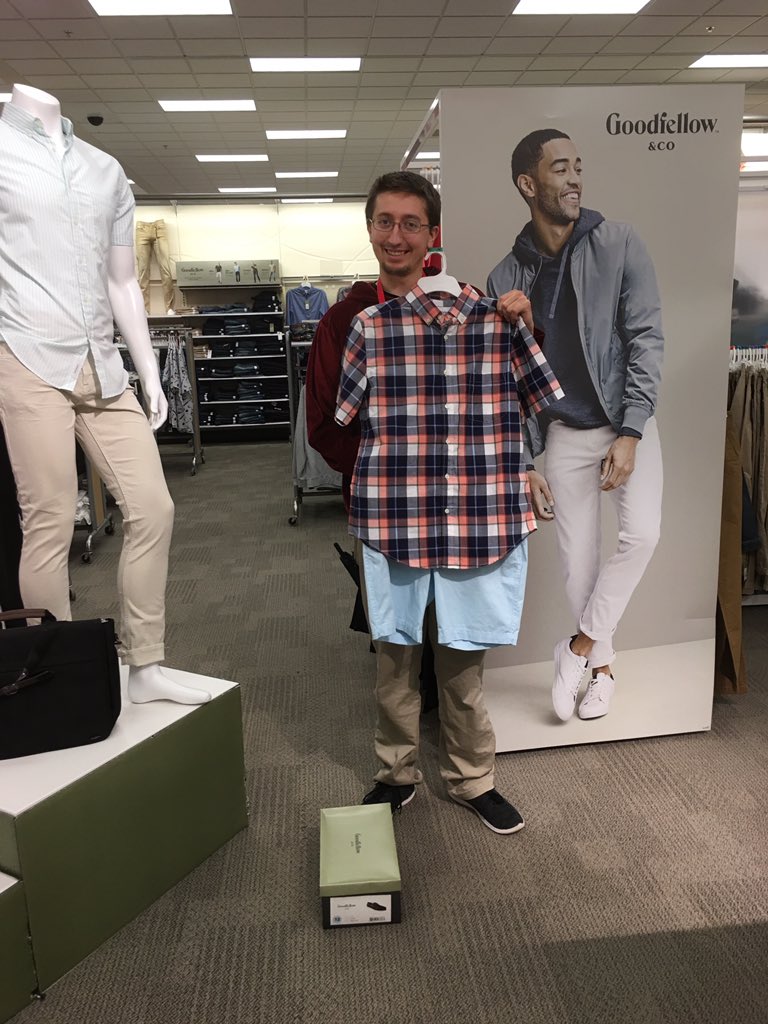 SL TM Devon cookin up some good looks for the upcoming summer BBQs! #rockinredmond #styleattarget #goodfellow