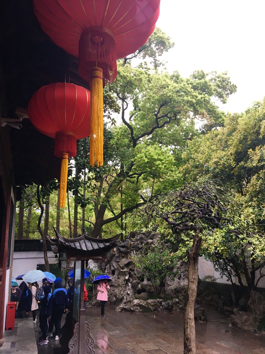 SJPLearning's tweet photo. Visiting the Yu Gardens in Shanghai @SJPHeadTeacher https://t.co/UJb6csjcKy