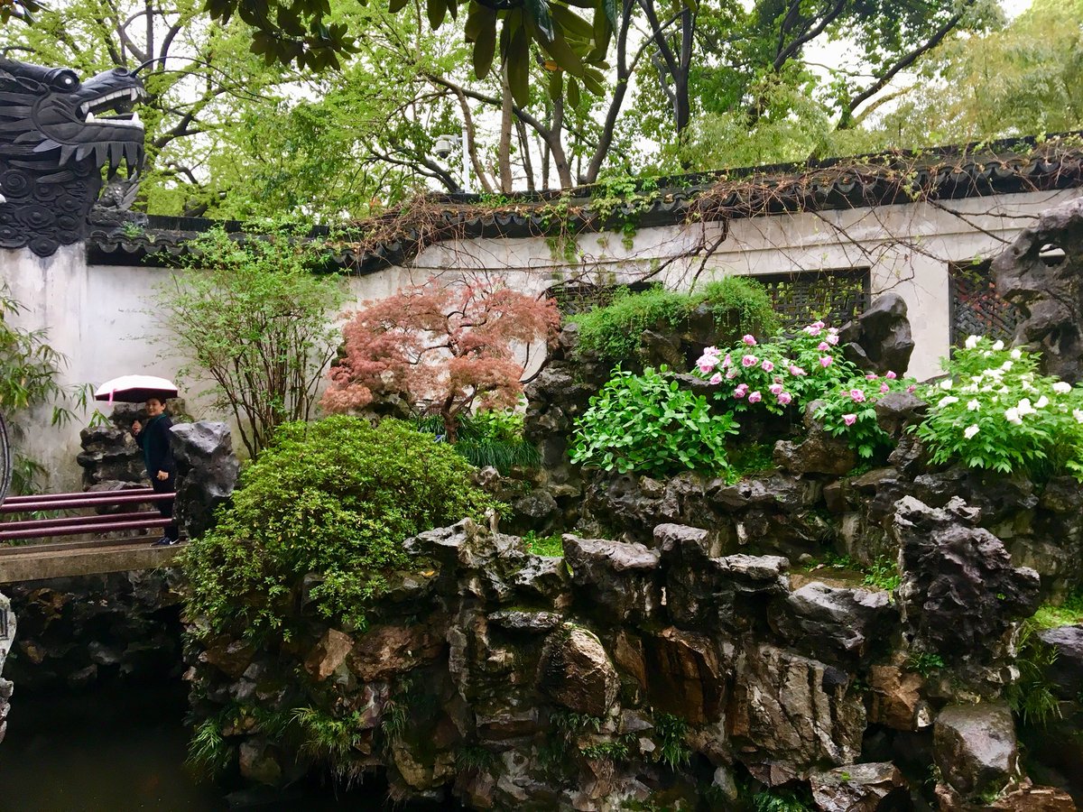 SJPLearning's tweet photo. The Yu Gardens were beautiful @SJPHeadTeacher https://t.co/XfKJVO7Dt1
