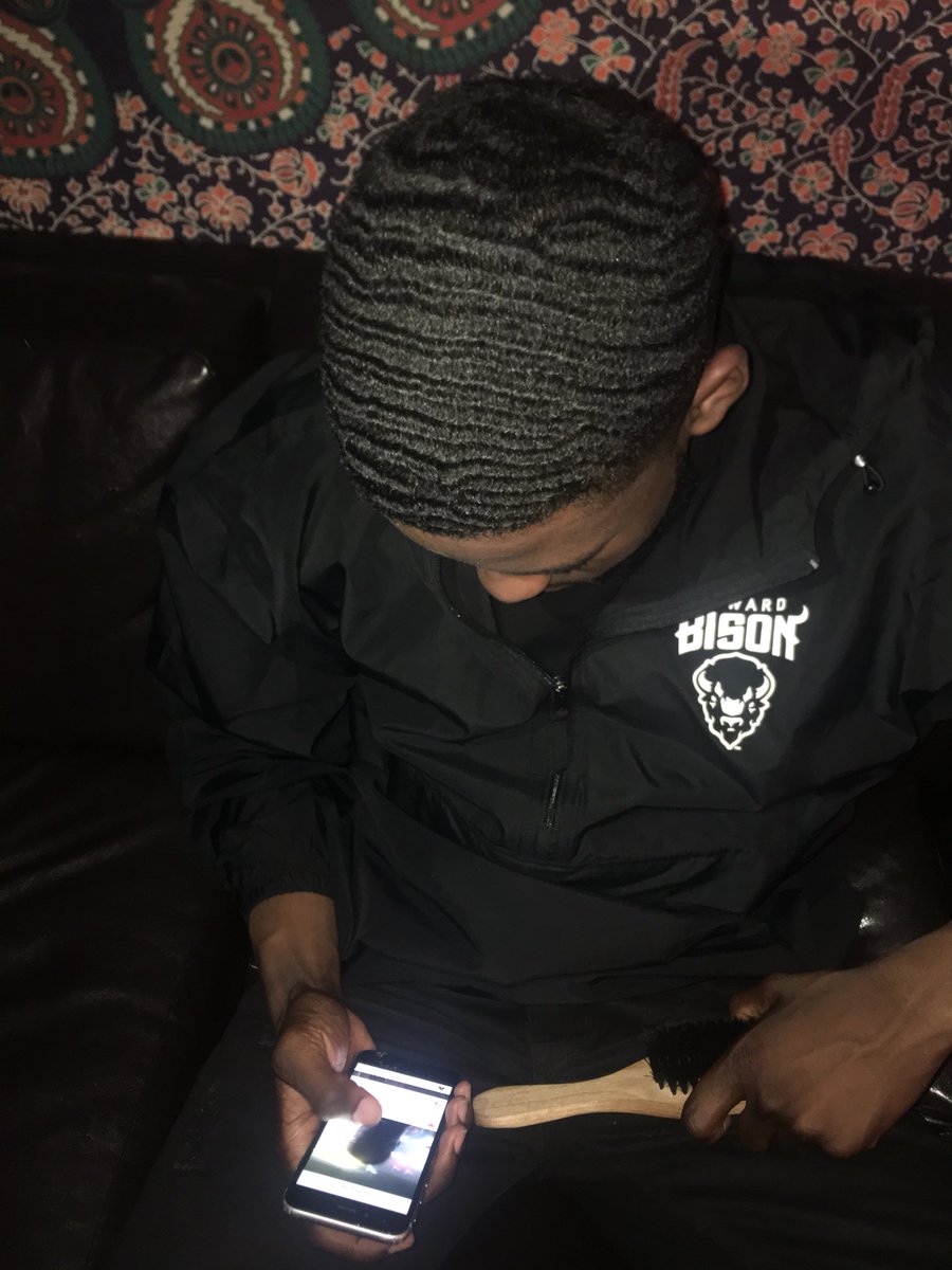 tylerbicken's tweet photo. A fish couldn’t even swim in these waves 😤🌊🐠🏄🏾‍♂️ https://t.co/7irg8T8r6c