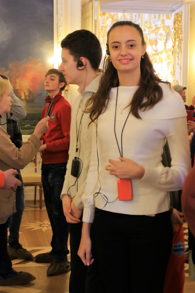 radioguide_rus's tweet photo. Самые юные, любознательные и пытливые посетители музея протестировали новое оборудование для ГМЗ «Петергоф». #петергоф #санктпетербург #спб #radioguide #audioguide #excursion #excursionsystem #tourguide #mice #russiantechnology #rentradioguide #rent #радиогид #аудиогид https://t.co/KpmXv2DB9p