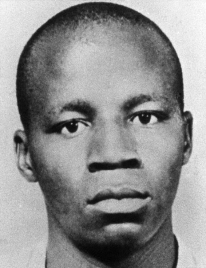 tumisole's tweet photo. #SolomonMahlangu

39 years ago on this day the Apartheid government hanged Solomon Kalushi Mahlangu! 

We will never forget. 

Rest in Power Kalushi ✊🏽✊🏽 https://t.co/hK95fLYJYi