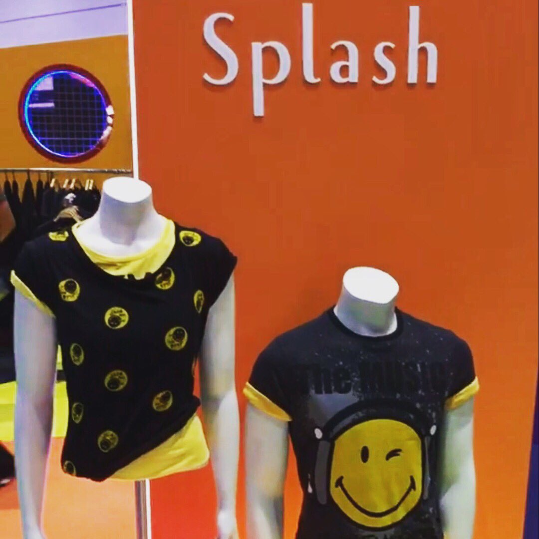 SplashFashions's tweet photo. Missed out on the Day 1? Here is a glimpse of #SplashFashions at @mefcc showcasing the super hero collection! Come visit our stand until tomorrow and SHOP your favorite super hero Tshirt with us. #SuperHero #CharacterWear #MEFCC #DWTC #SplashXComicCon https://t.co/LdKwdijLT7
