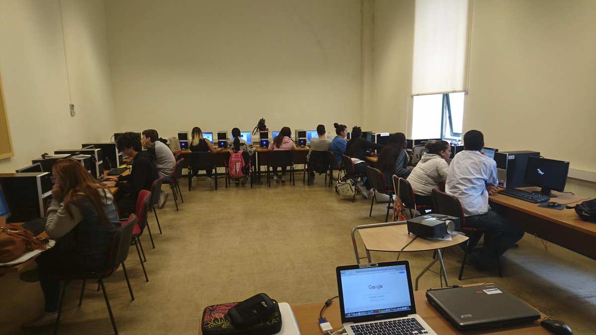 iniciocurso's tweet photo. Hoy toca despedirse de un gran grupo de alumnos del #ProyectoHebe Mucha Suerte - Nos vemos en la red https://t.co/THWYVmoVso