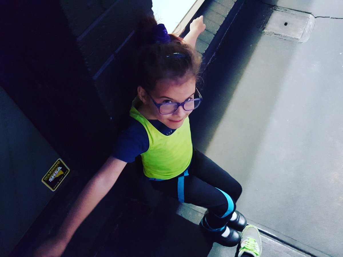 IcePrincess__01's tweet photo. Well sits get those thighs built up 😁 #figureskater #sponsorme #lovemysport https://t.co/l76J8ID4fL
