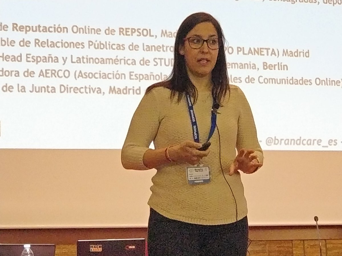 eduSatoe's tweet photo. Sobre el escenario de la @Univcordoba mi compañera @selvaorejon de @onbranding hablando de Protección de la Identidad Digital #OSINT #SHS2k18 #GemelierPower 💪😉 https://t.co/hKJB1B5Ptr