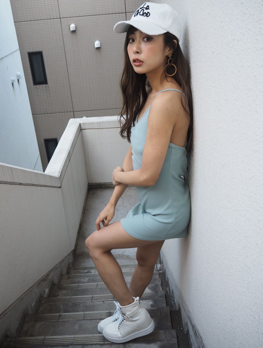 _fashionwalker_'s tweet photo. 【GYDA】6月先行10％OFF！4/13(金)AM11:59まで！
STAFF着用★おすすめITEM #先行予約 受付中♪
今なら1000円OFFクーポンも使えちゃう！
https://t.co/3nwz0av7Hj

#GYDA #ジェイダ #GYDIES #FitMeDenim
@GYDA_com https://t.co/RRvBde9jbS