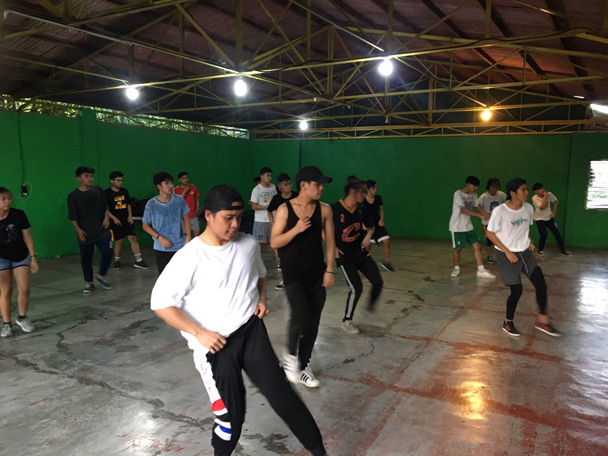 DisCo_Motion's tweet photo. Happening right now. First class: Kevin Bonite 🤘

Woot! https://t.co/T87iuHbtdR