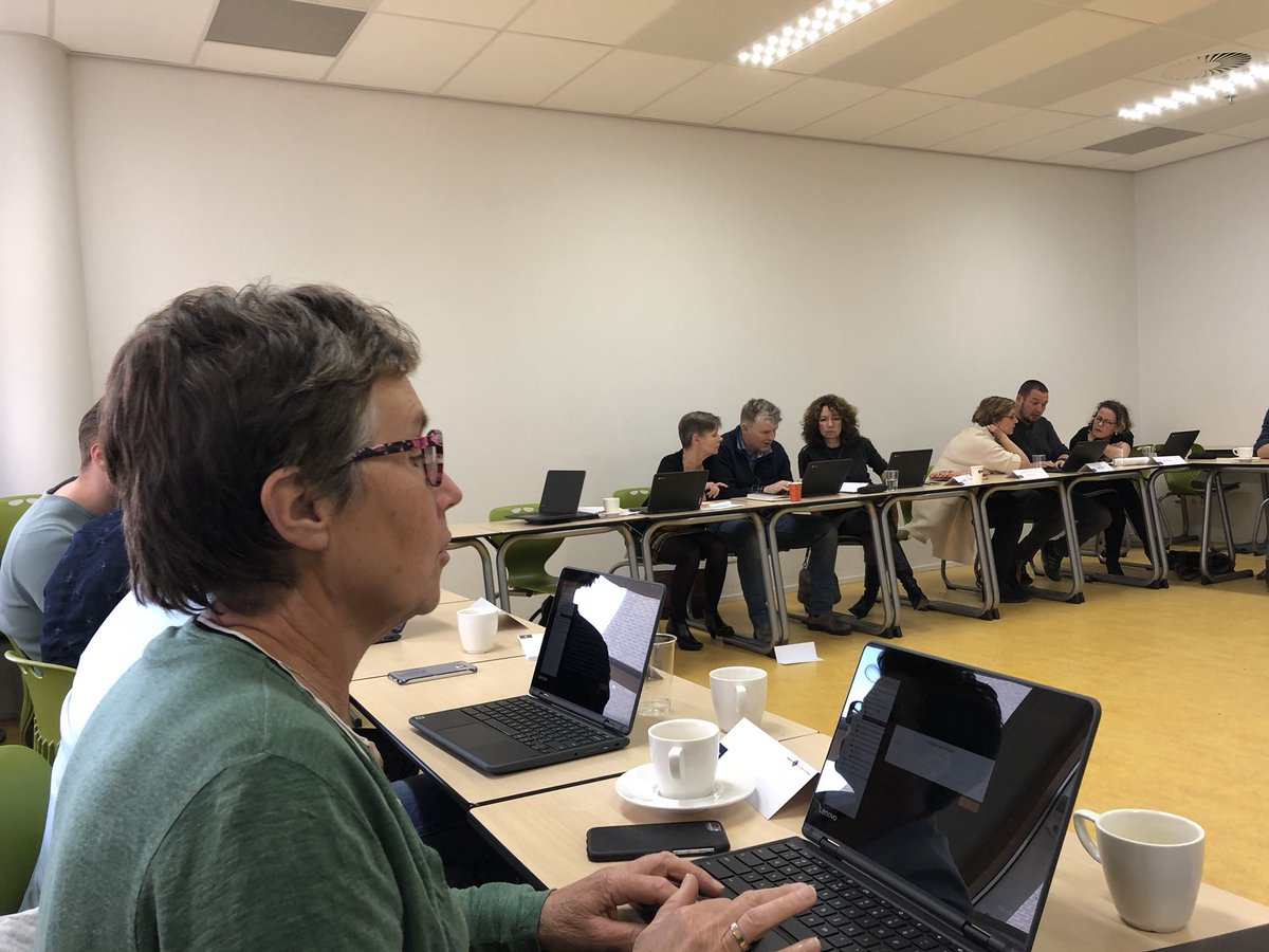 harvandeven's tweet photo. In versnellingskamer tbv ontwikkelen regionale onderzoeksagenda met bestuurders,directeuren , lectoren , leraren. https://t.co/1fBLc7kSjl