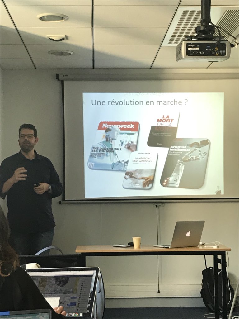 Louis_Morell's tweet photo. On parle #révolution et #IA avec @LionelREICHARDT #hcsmeufr #TransfoNum #MBADMB #LaMortdeLaMort @dr_l_alexandre https://t.co/udjpOR70HH
