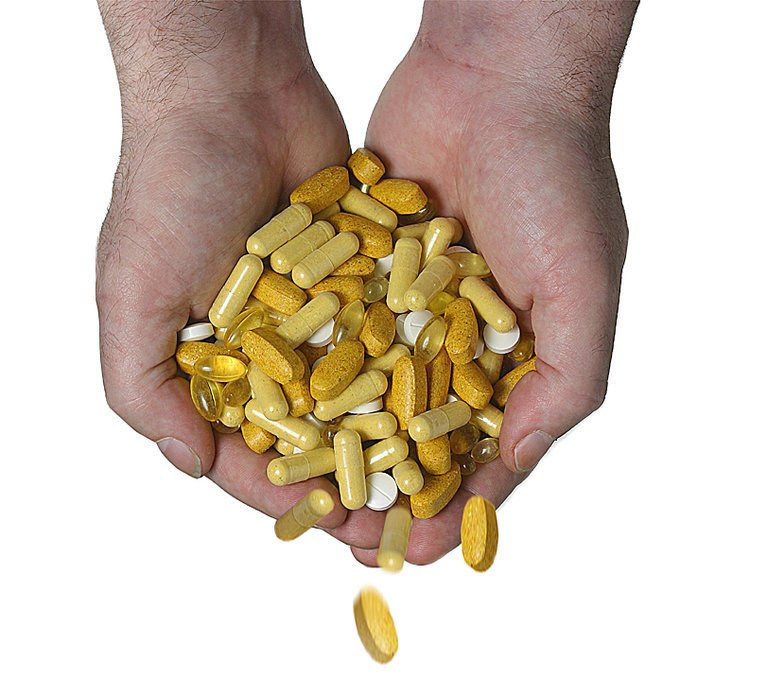 HealthApexCare's tweet photo. Older Americans are "hooked" on vitamins

#health #healthcare

https://t.co/HJBgRagB4R https://t.co/g3RBO8NJ92