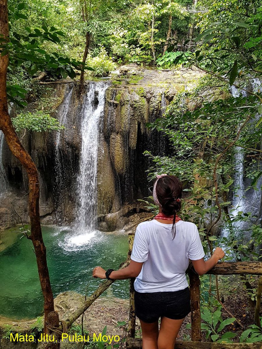 Riskygustinaa's tweet photo. Keindahan Air Terjun Mata Jitu, di Pulau Moyo, Kabupaten Sumbawa.
Ayo ke Sumbawa kak @putrilailawati @Aprizalijal90 @AndiniNuria @Febby_Maya_Sari @ZarKasitastura @imajie @SasakJourney @mala_ajaa @fajrinherris
#AyoKeFestivalTambora
#VisitDompu https://t.co/DtJD817WnN