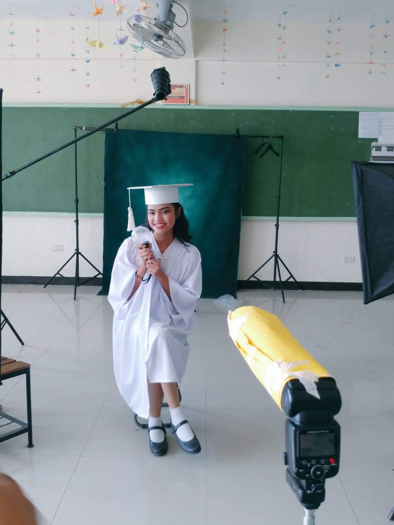 aimeeyaaaa's tweet photo. Thank u @BTS_twt For being the coffee of my school year! ☕ Thank u for a bittersweet break in times of struggles. Thank u for being an inspiration. 💜 God bless u all. 😘 Hope u get to see this message. 사랑해요 #BTS 💓 #graduation2018 #withHONORS #SciHighKid #Euphoria https://t.co/RpcLBeIGHD