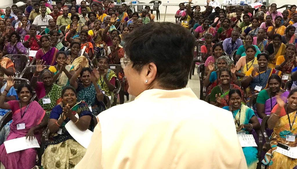 thekiranbedi's tweet photo. Convergence of Health Care from 8 medical institutions to provide Healthcare for 1200 Swatchta workers on eve of World Health day.
Day when HAVES came together for the HAVE NOTS who do the toughest job for Puducherry-
Cleaning the drains &amp; streets. 
We 🙏 them @JPNadda @PMOIndia https://t.co/YGJjDDUZm1