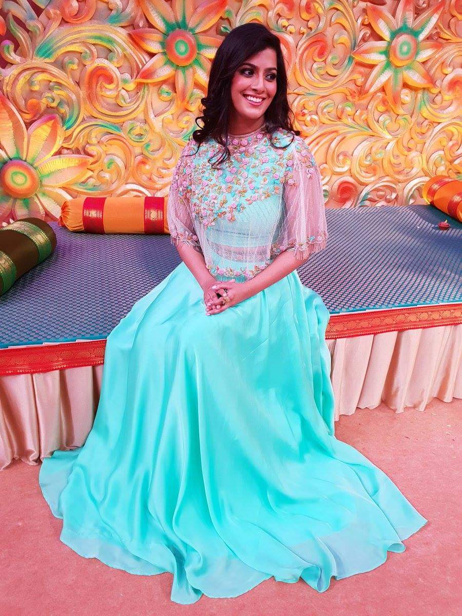 AbarnathyArmy's tweet photo. Beautiful #varulaxmi during #Engaveetumapillai #Evm Shooting  
#arya #Abarnathy @AbarnathyArmy 🌟🎈 https://t.co/MLwSJsLYUL
