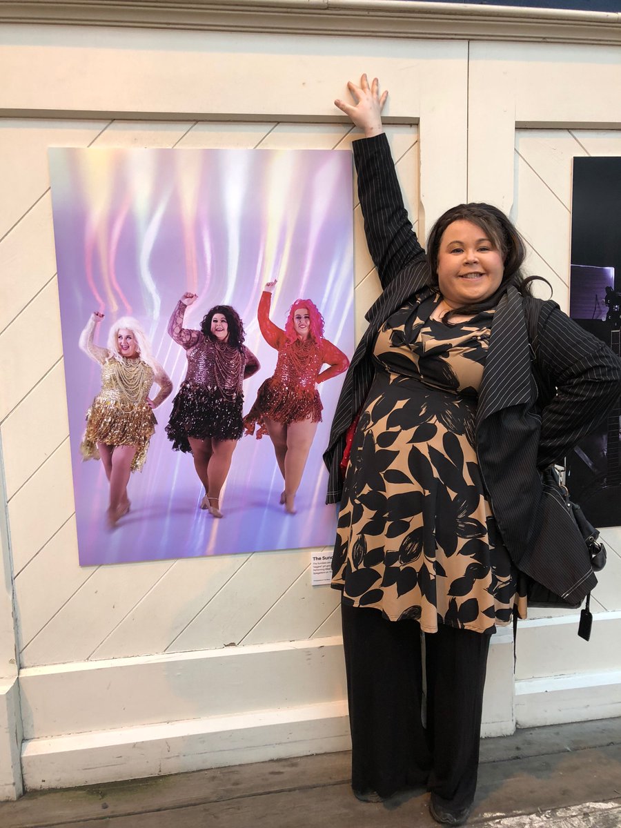 The_Sundaes's tweet photo. And here are the pictures from the @BelloriniJames exhibition 'Inside the Fringe' at Brighton train station. Make sure to stop and look if you're passing through! #sundaestyle #Brighton
To book Diva Las Vegas at @brightonfringe, click below:
https://t.co/ICP3CKOez5 https://t.co/o70diXOqOi