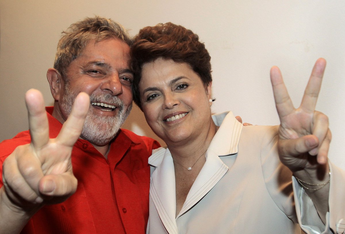 CubaMINREX's tweet photo. O "crime" pelo qual @LulapeloBrasil está sendo julgado é o "crime" da esquerda; o mesmo pelo qual eles também querem julgar @dilmabr, @NicolasMaduro, @evoespueblo, @CFKArgentina, e qualquer outro líder que não abaixe a cabeça e não siga as ordens do Norte│#ForçaLula https://t.co/HyG3jyJSkj